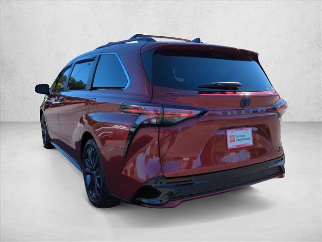 Used 2024 Toyota Sienna XSE FWD image 8
