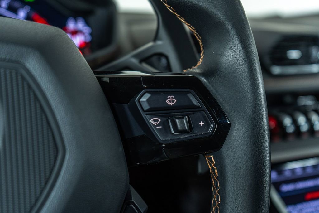 Used 2023 Lamborghini Huracan Tecnica image 26