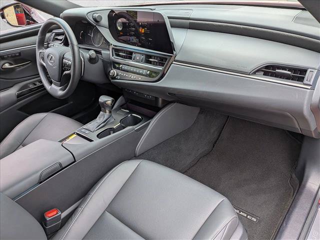 Used 2025 Lexus ES 300h w/ Premium Package FWD image 20