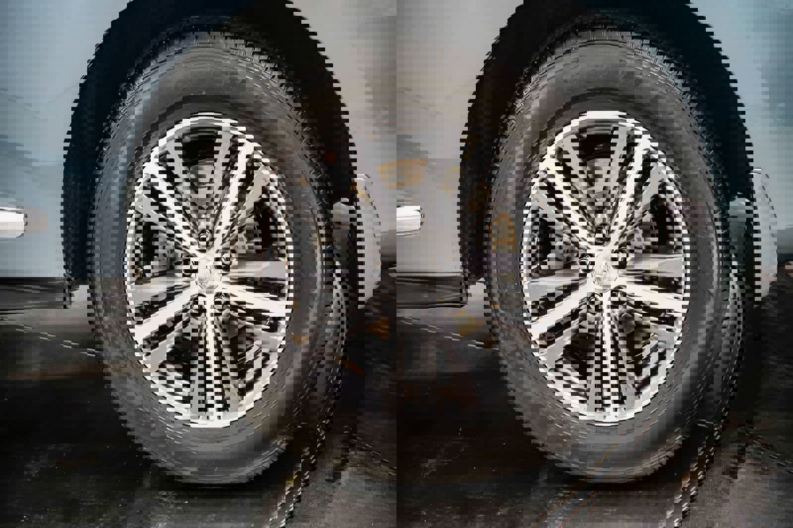 Used 2017 INFINITI QX60 FWD w/ Premium Plus Package image 10