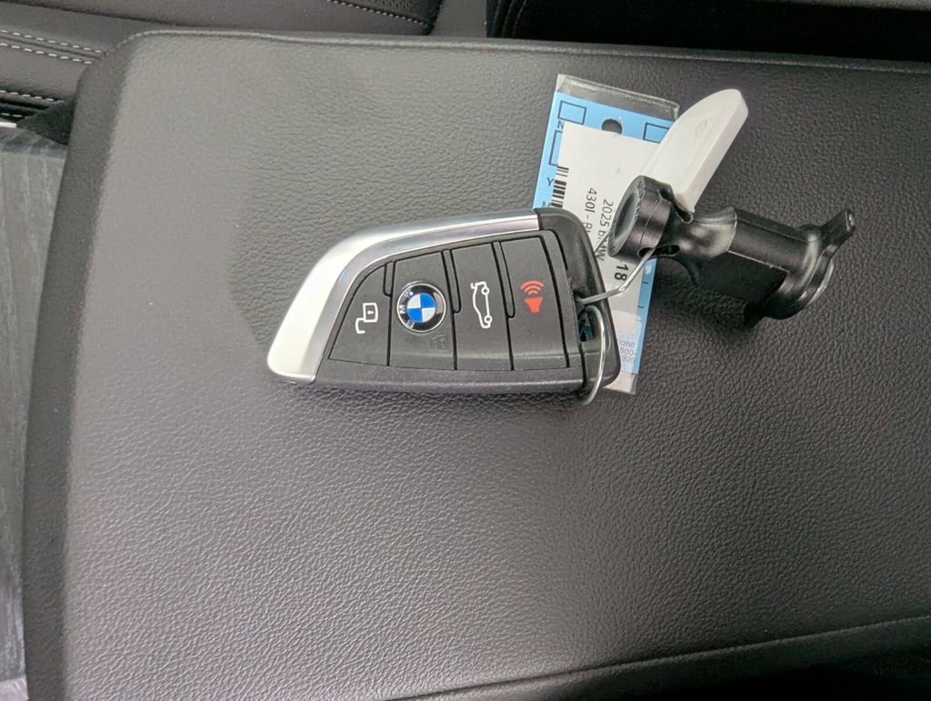 Used 2025 BMW 430i xDrive Coupe image 26