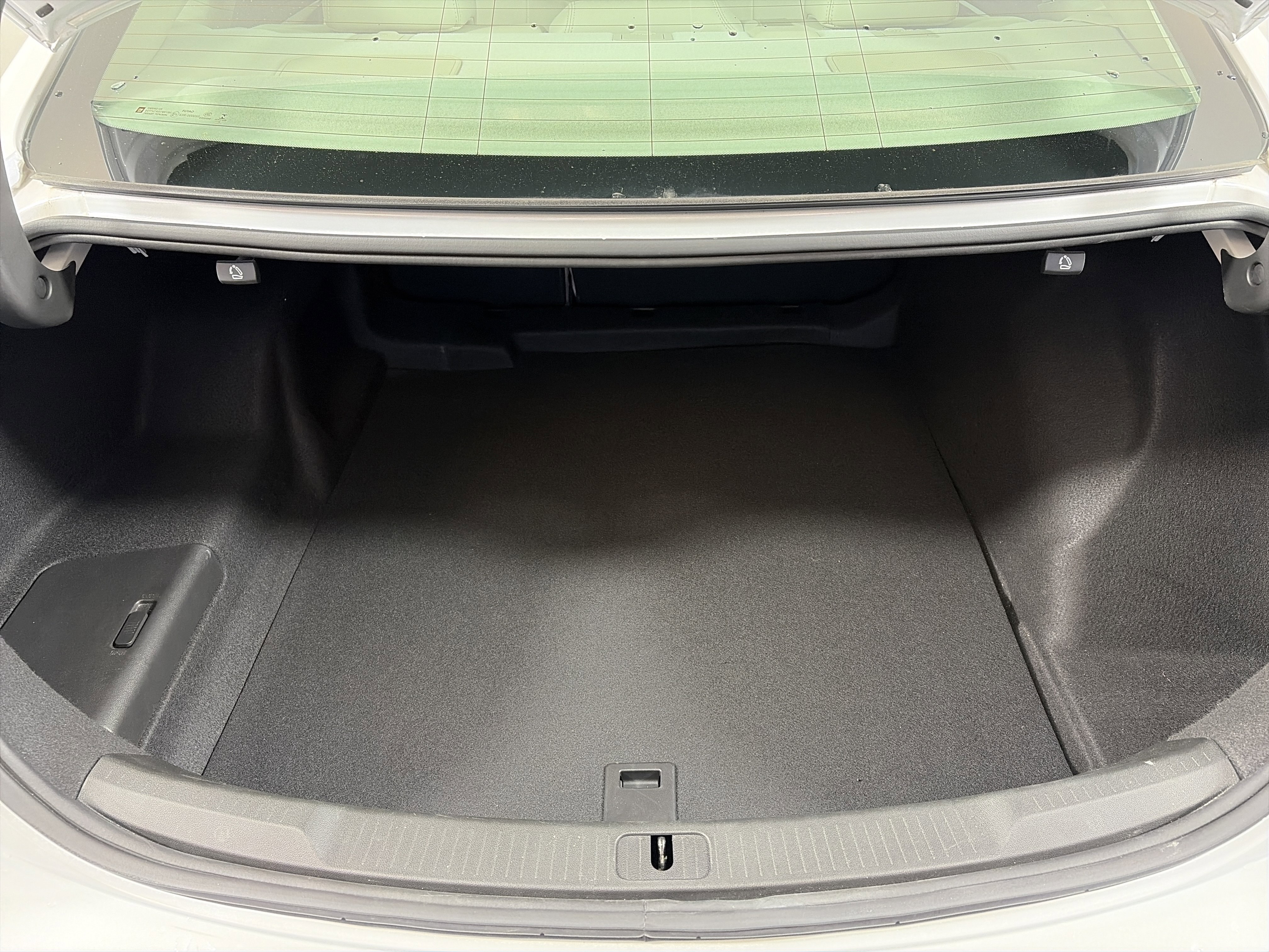 Used 2017 Buick LaCrosse Essence w/ Sun and Shade Package image 14