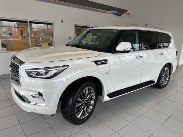 Used 2018 INFINITI QX80 4WD w/ Driver Assistance Package image 3