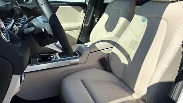 Certified 2025 Mercedes-Benz GLB 250 4MATIC image 25