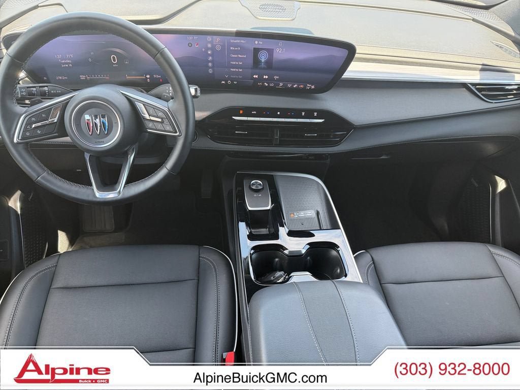 Used 2025 Buick Enclave Preferred AWD/4WD image 11