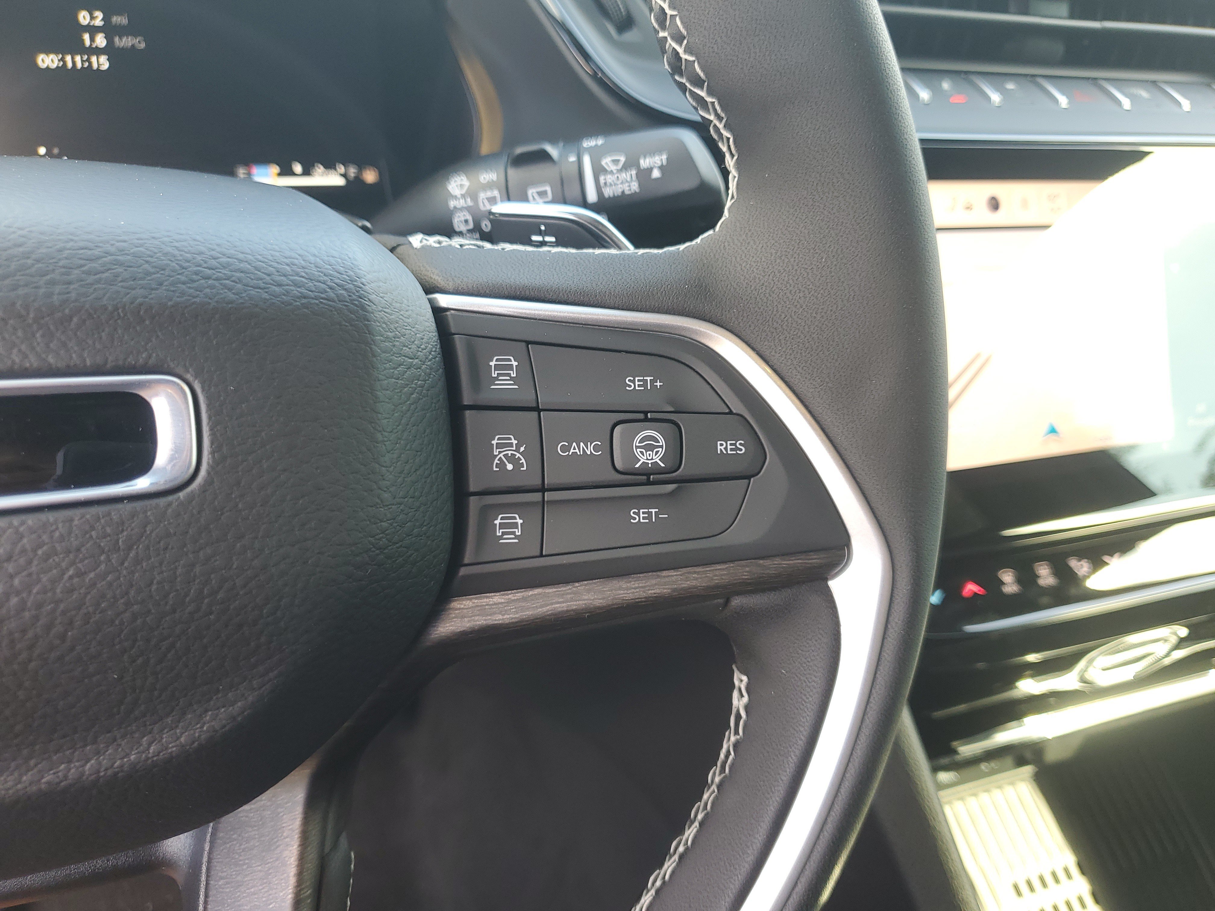 New 2027 Jeep Grand Cherokee L Limited RWD image 15