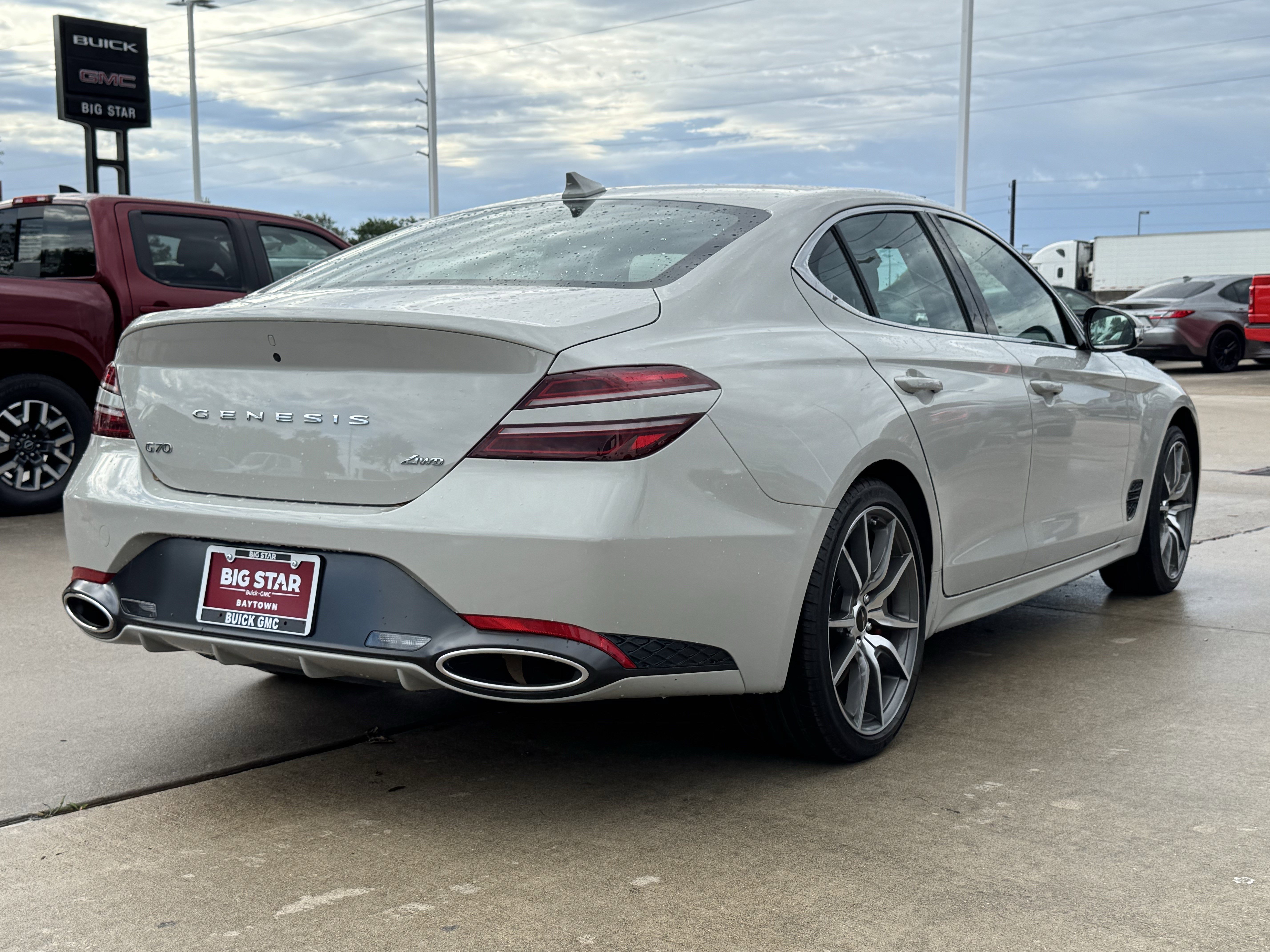 Used 2025 Genesis G70 2.5T AWD/4WD image 8