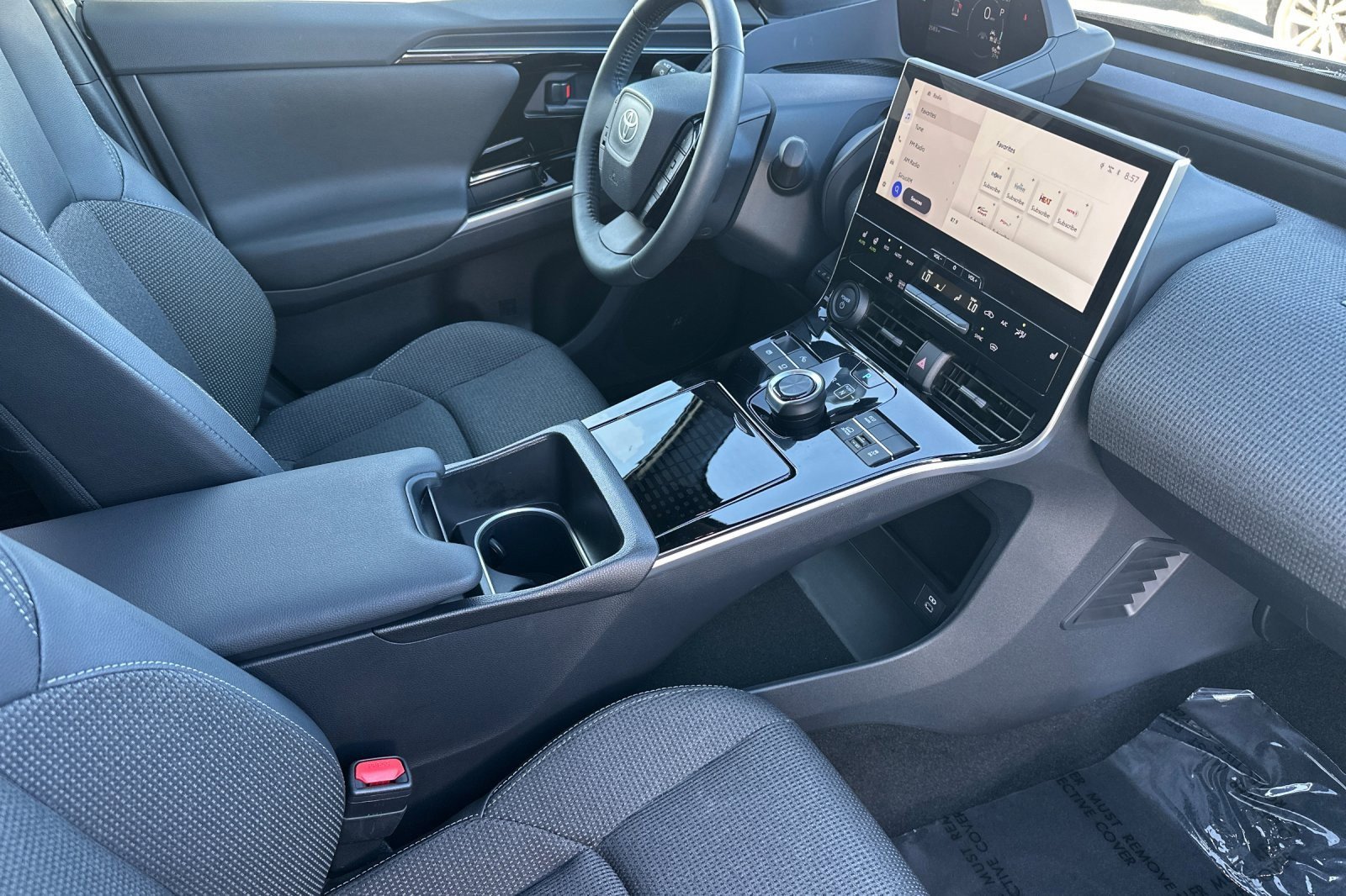 Certified 2025 Toyota bZ4X AWD image 15