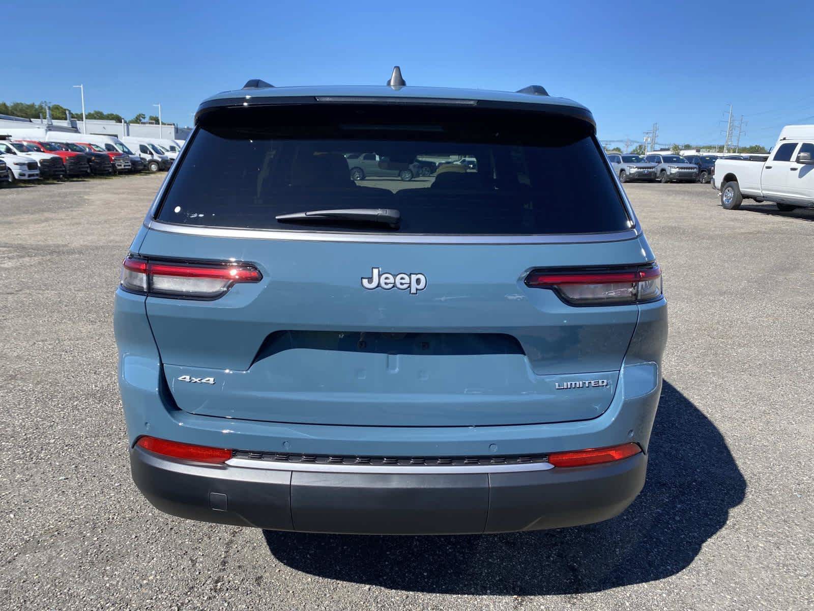 New 2027 Jeep Grand Cherokee L Limited AWD/4WD image 4