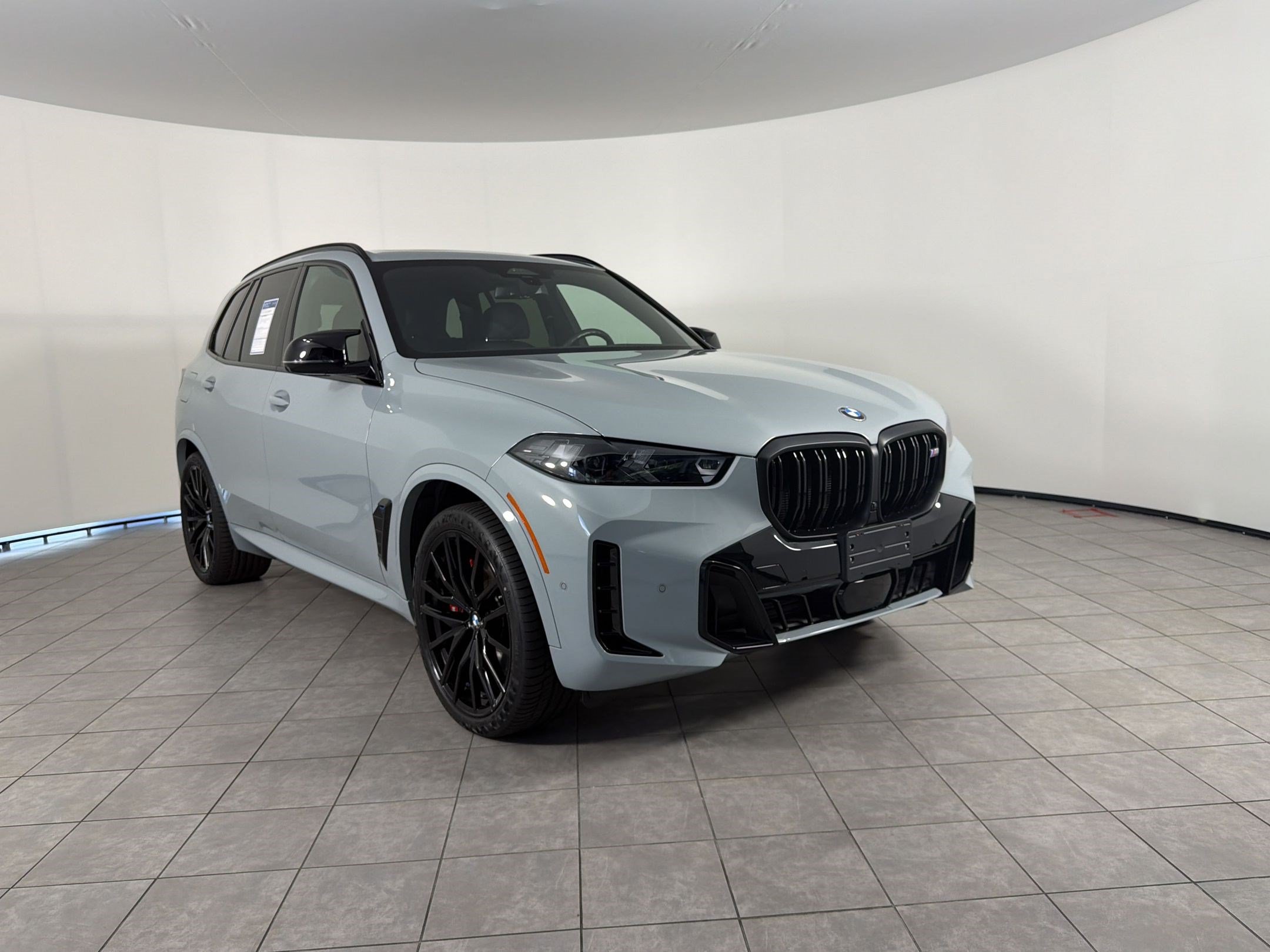 Certified 2026 BMW X5 M60i w/ Executive Package AWD/4WD image 7
