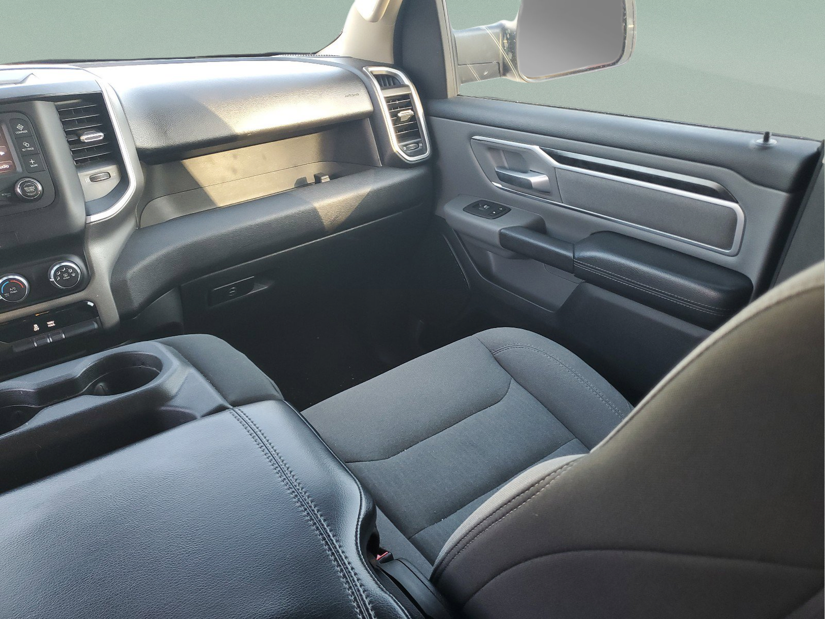 Used 2020 RAM 1500 Big Horn AWD/4WD image 16