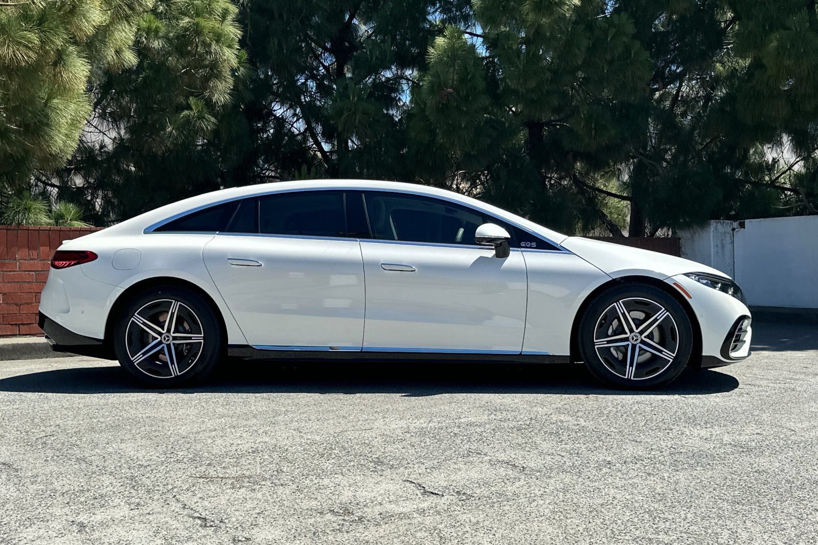 Certified 2023 Mercedes-Benz EQS 450+ 4MATIC Sedan image 4