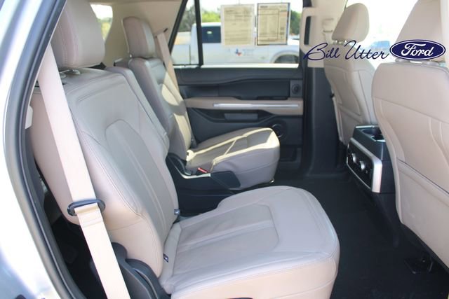 Used 2024 Ford Expedition Limited image 13