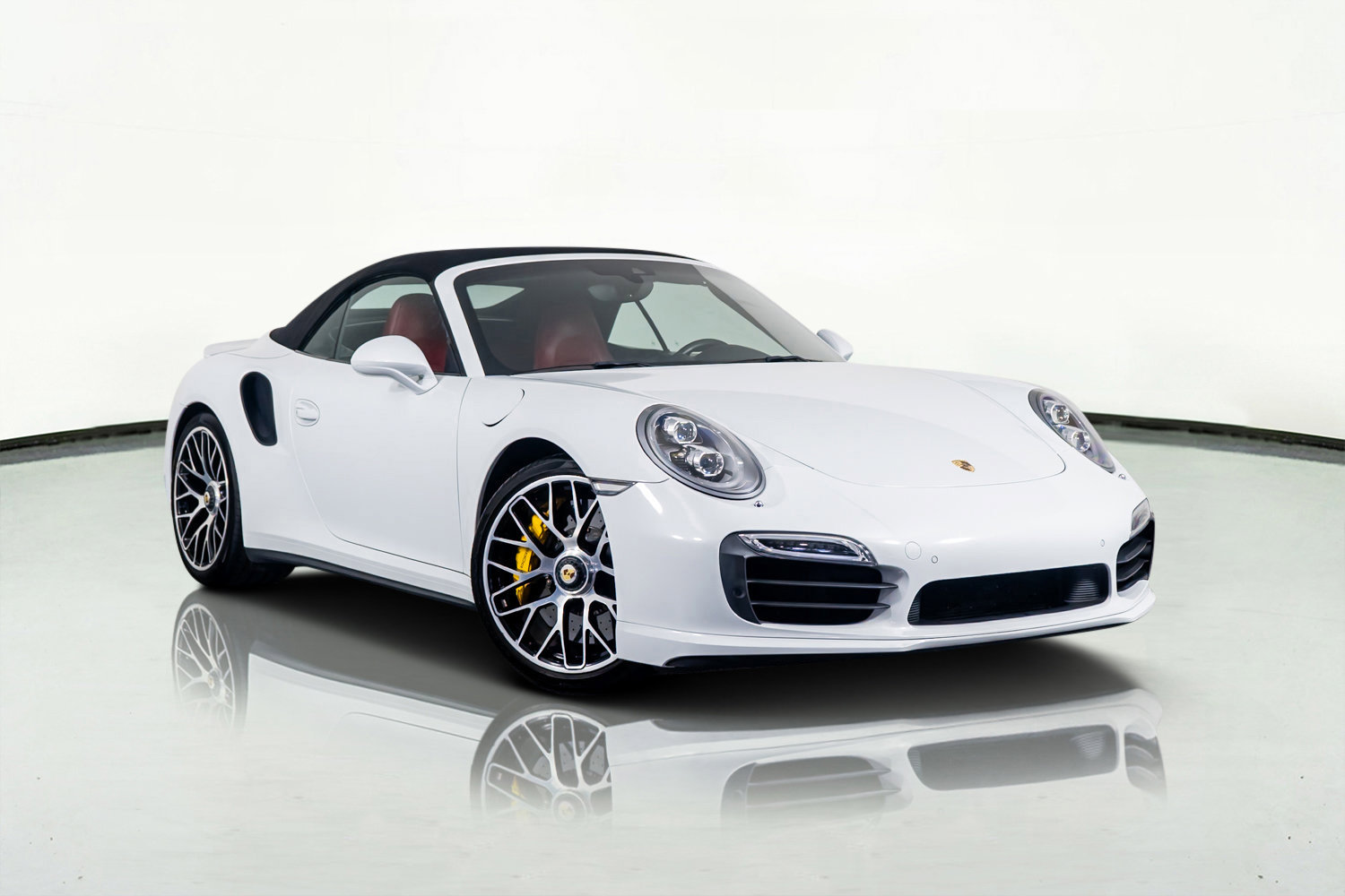 Used 2016 Porsche 911 Turbo S image 5