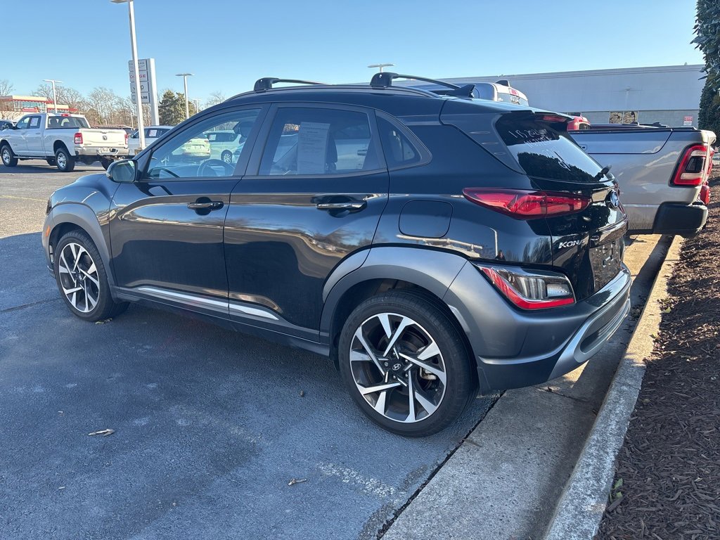Used 2022 Hyundai Kona Limited image 3