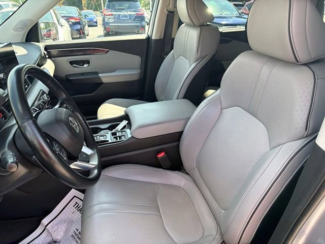 Used 2023 Honda Pilot Elite image 16