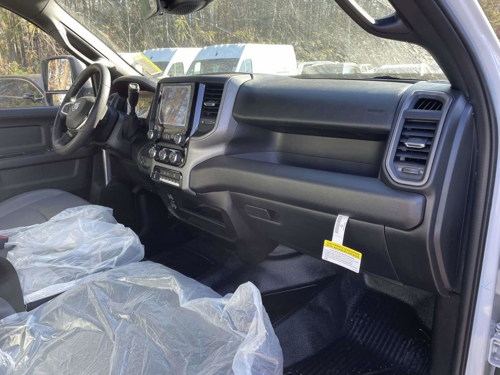 New 2026 RAM 5500 Tradesman w/ Chrome Appearance Group AWD/4WD image 14