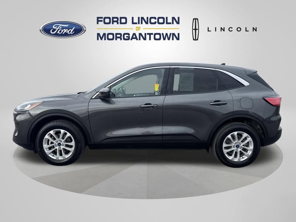 Used 2020 Ford Escape SE image 1