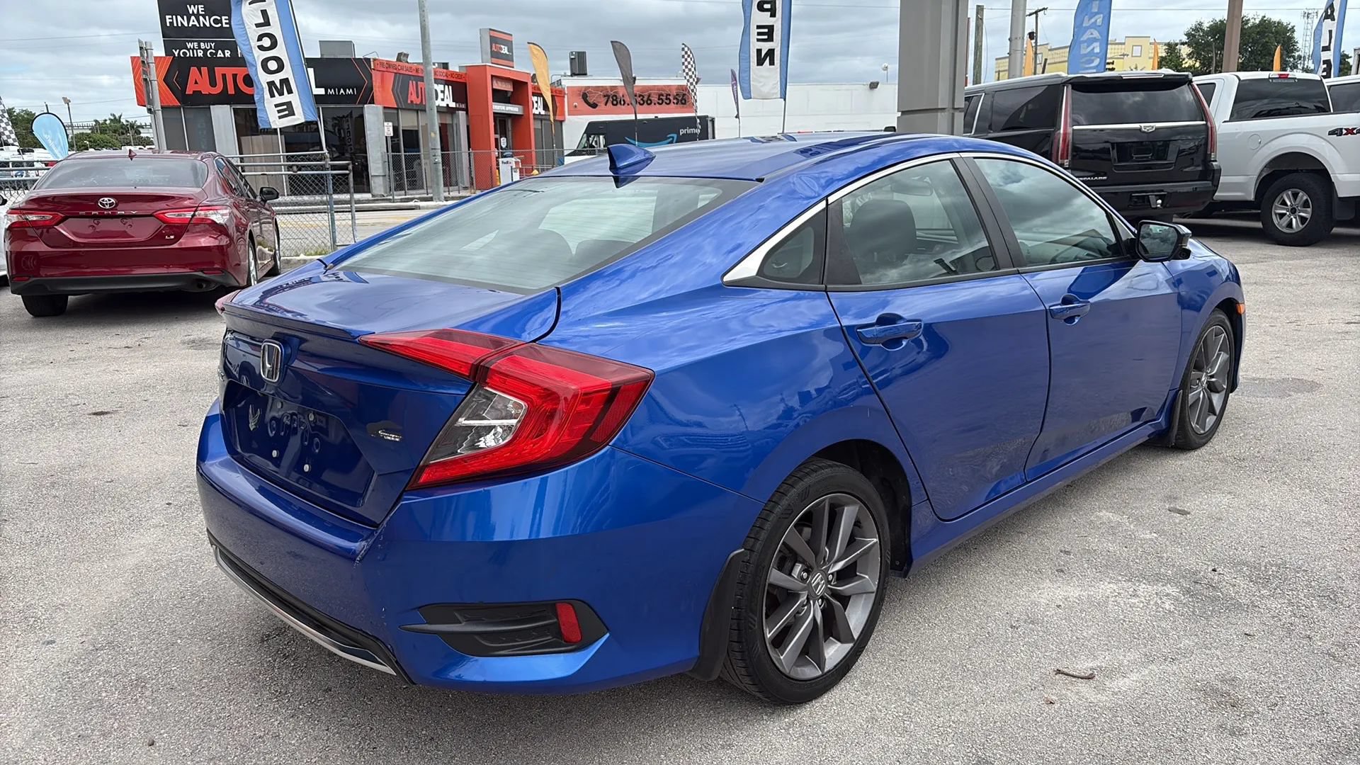 Used 2020 Honda Civic EX image 5