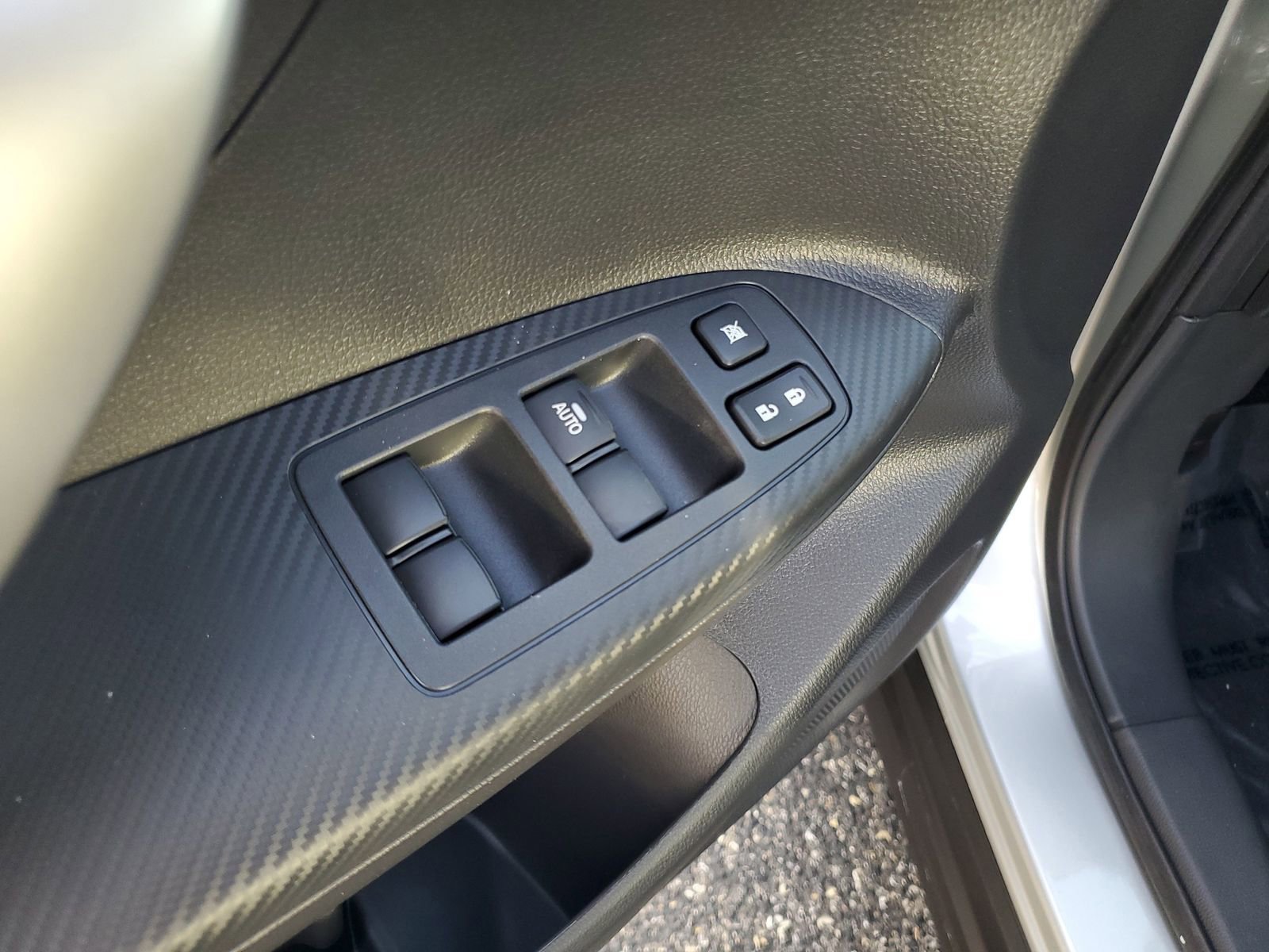 New 2025 Mitsubishi Eclipse Cross SE image 9