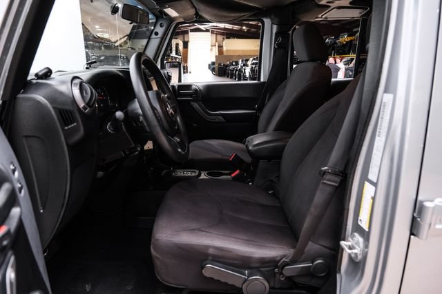 Used 2015 Jeep Wrangler Unlimited Sport AWD/4WD image 14