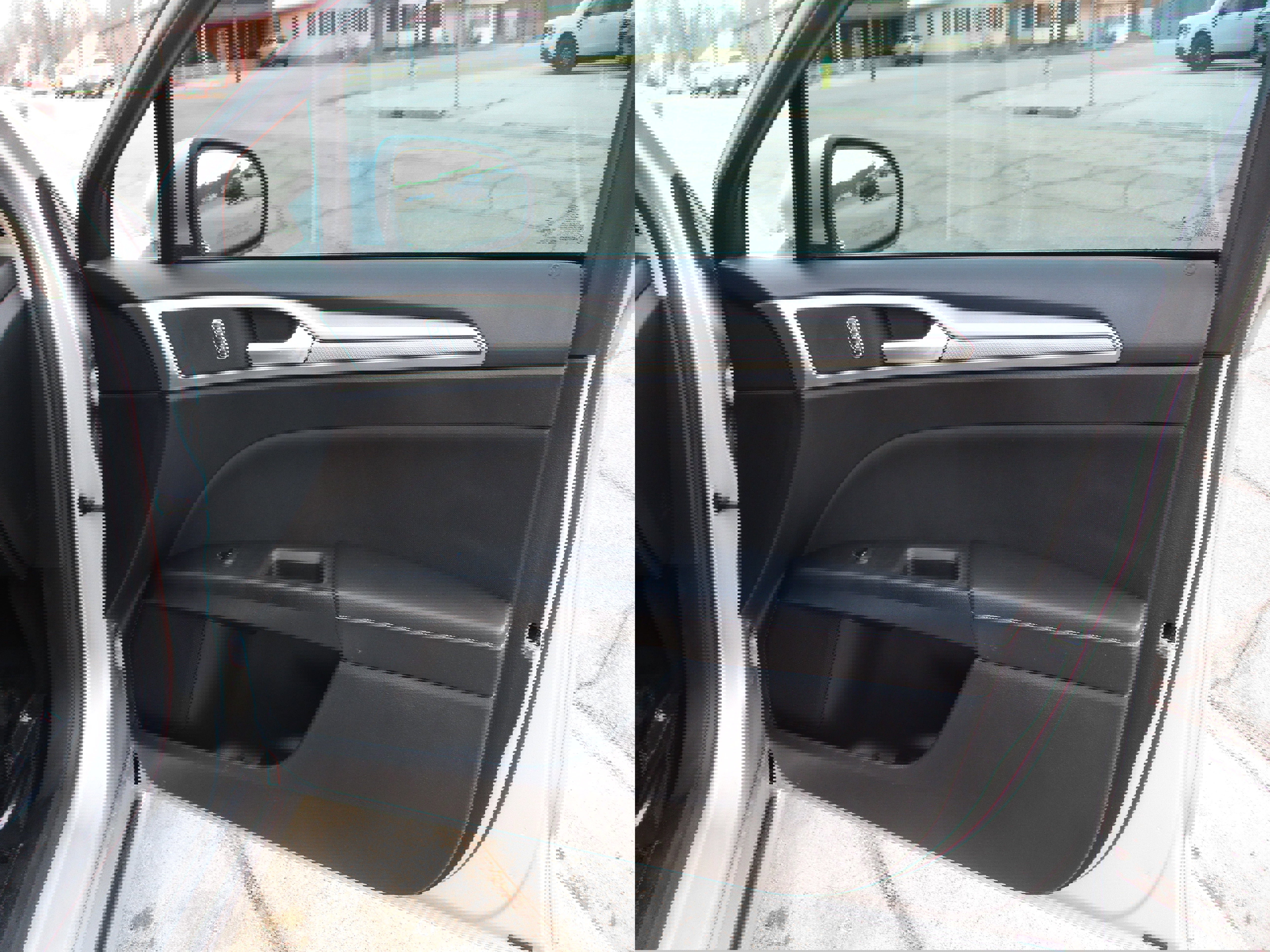 Used 2018 Ford Fusion SE w/ Fusion SE Technology Package image 27