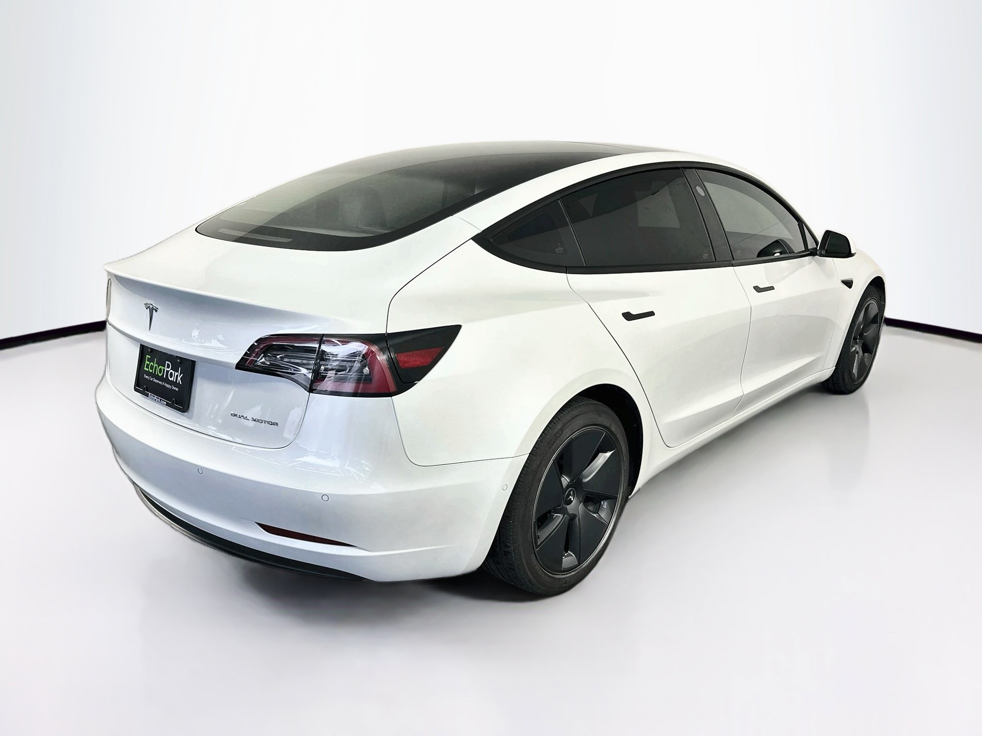 Used 2022 Tesla Model 3 Long Range AWD/4WD image 9