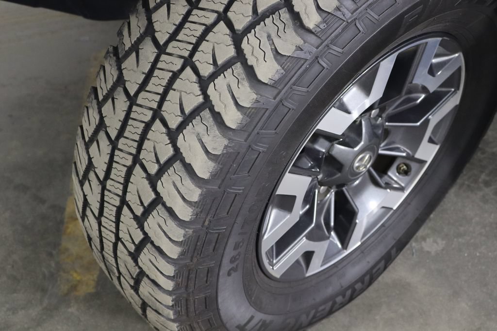 Used 2019 Toyota Tacoma TRD Off-Road RWD image 33