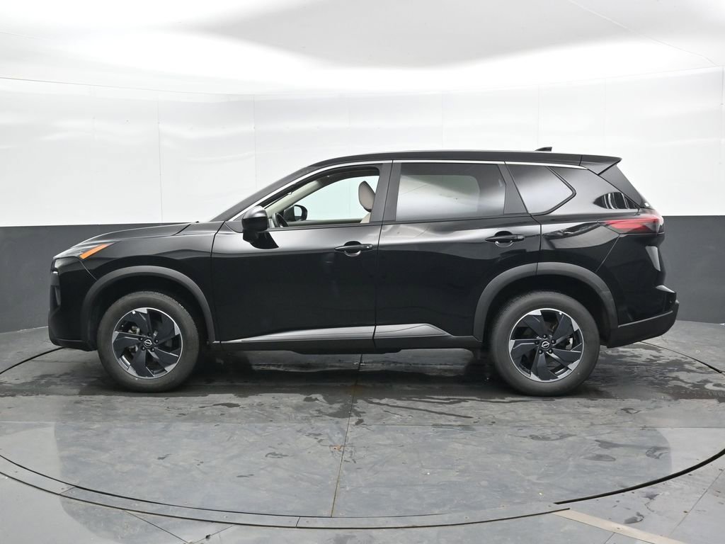Used 2025 Nissan Rogue SV AWD/4WD image 10