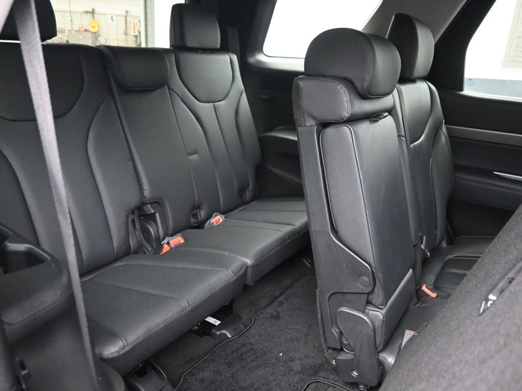 Used 2022 Hyundai Palisade SEL w/ 8P Bench Seat Package image 9