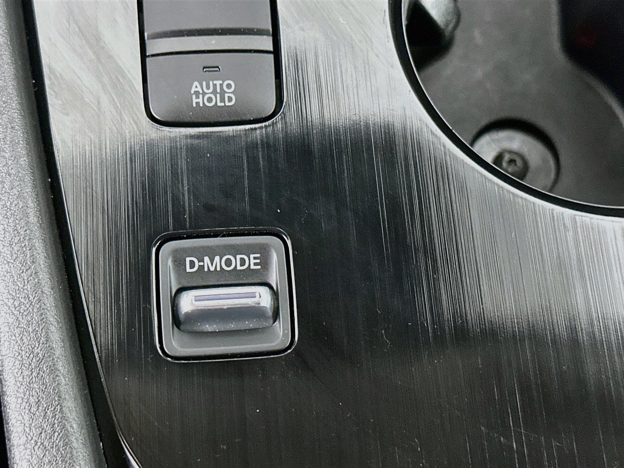 Used 2023 Nissan Rogue S FWD image 25