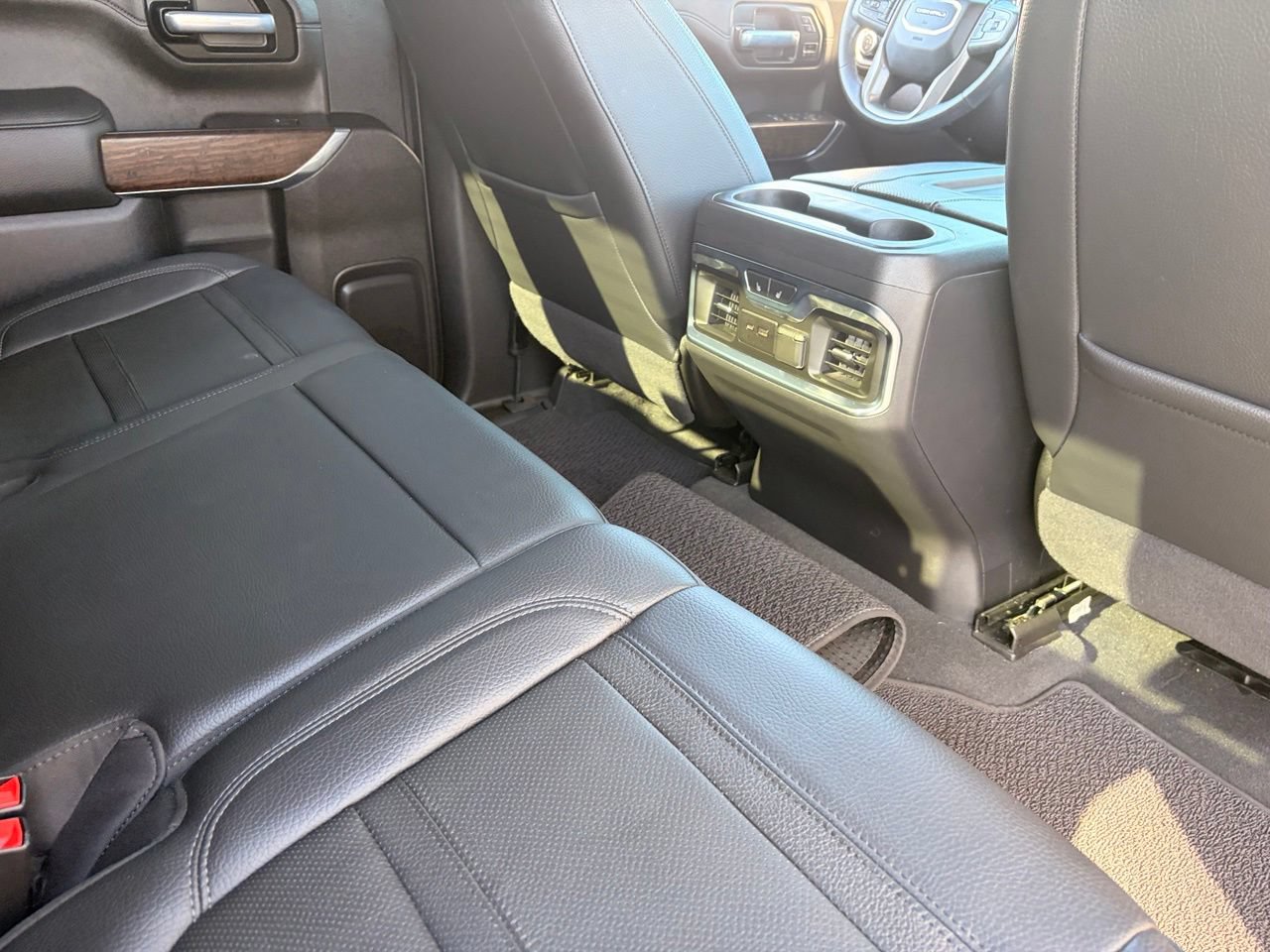 Used 2021 GMC Sierra 1500 Denali w/ Denali Ultimate Package AWD/4WD image 14