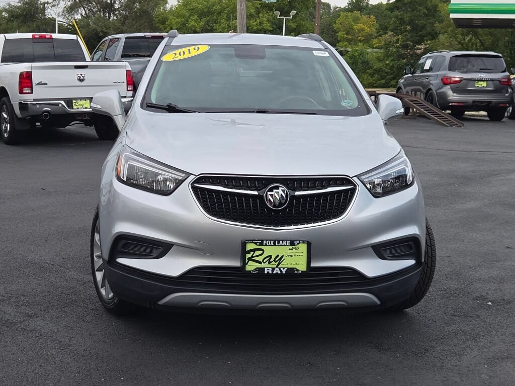 Certified 2019 Buick Encore Preferred FWD image 2