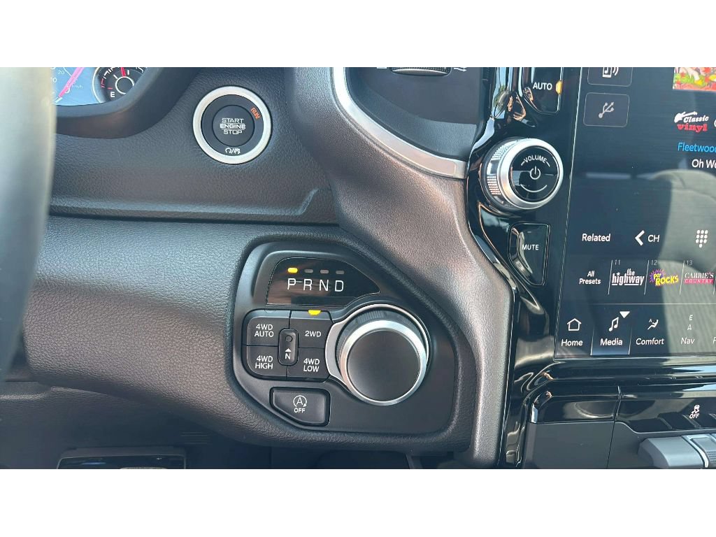 Used 2023 RAM 1500 Big Horn AWD/4WD image 16