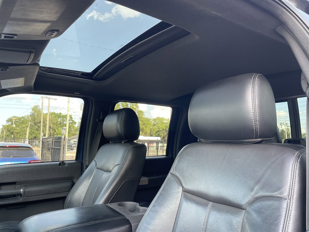 Used 2015 Ford F250 Lariat w/ Lariat Ultimate Package image 6