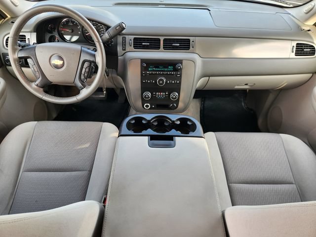 Used 2009 Chevrolet Suburban LS RWD image 26