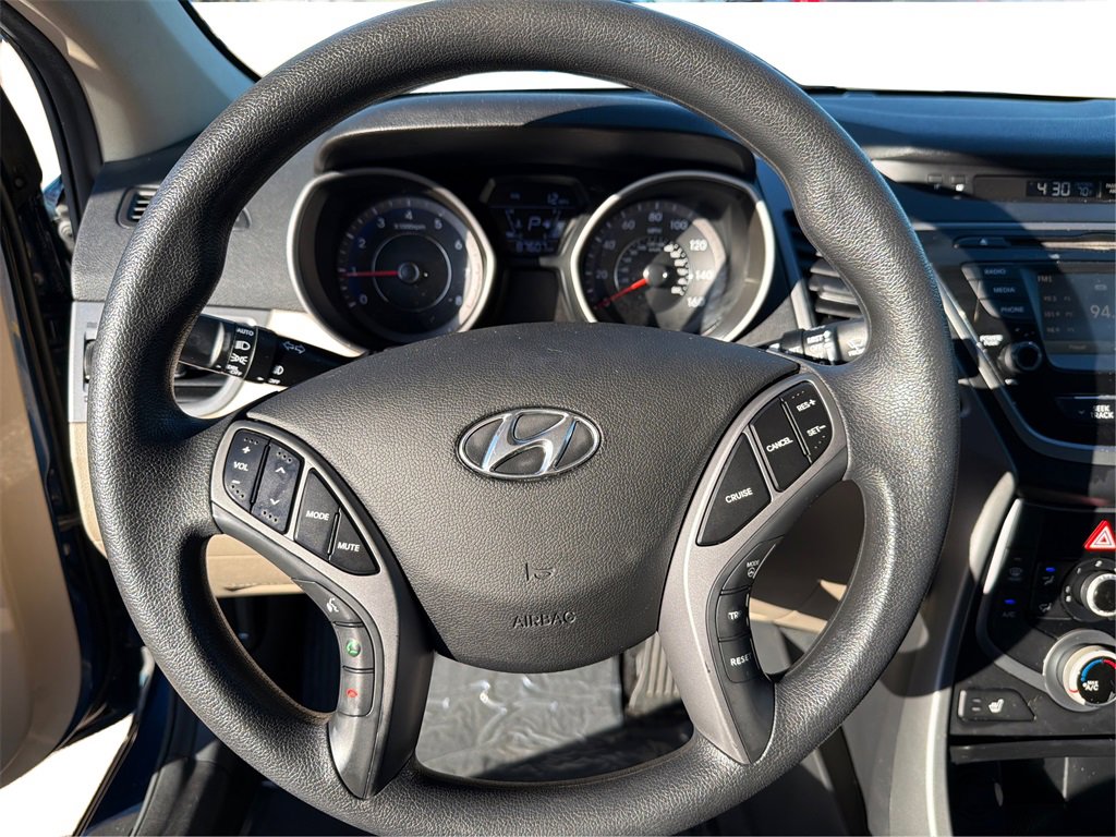 Used 2014 Hyundai Elantra SE w/ Option Group 02 image 18