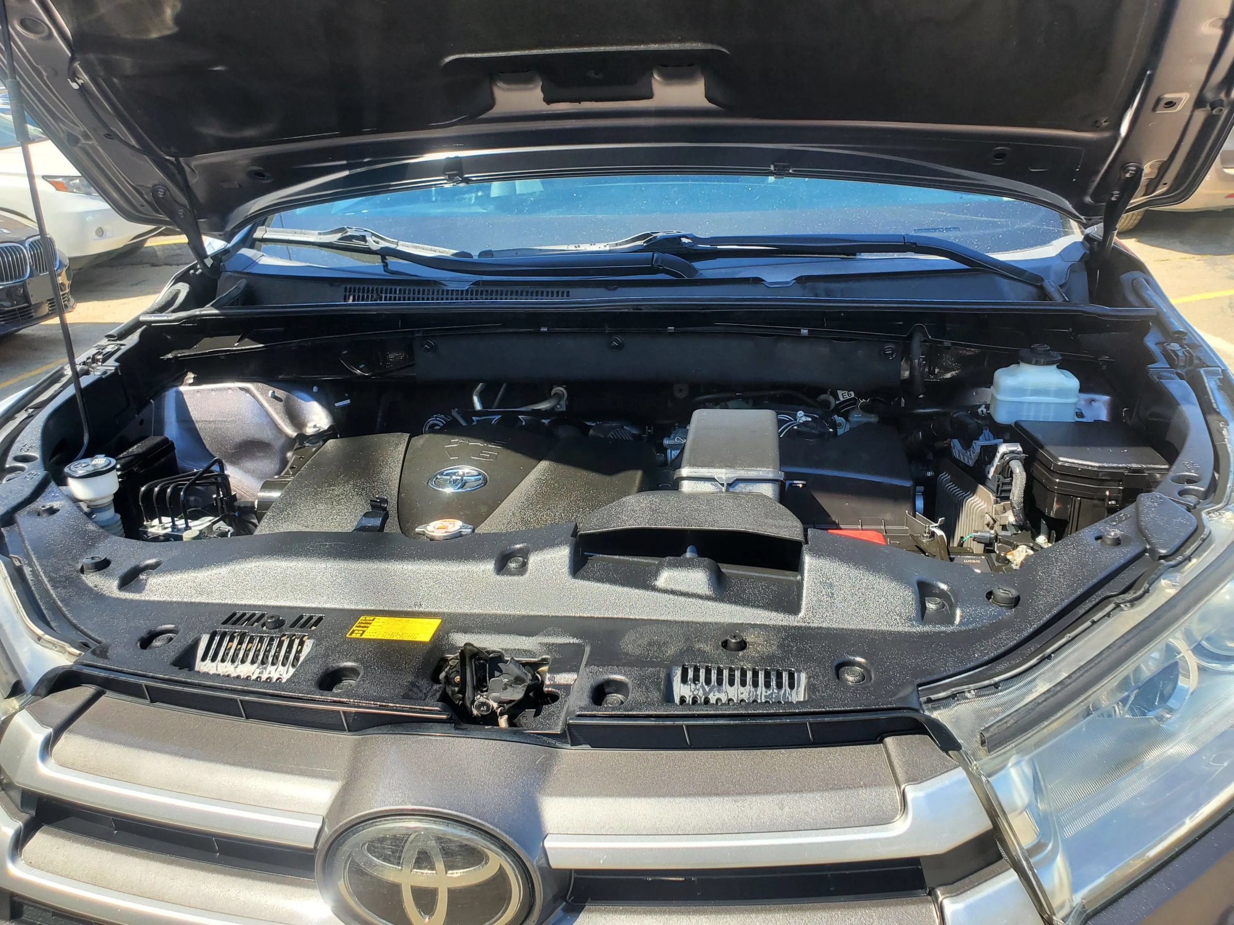 Used 2019 Toyota Highlander Plus FWD image 57