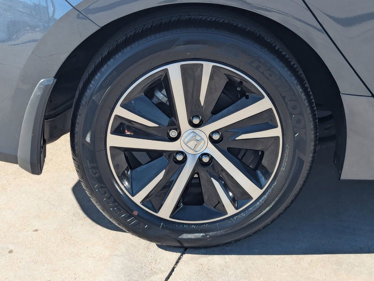 Used 2023 Honda Civic LX image 7