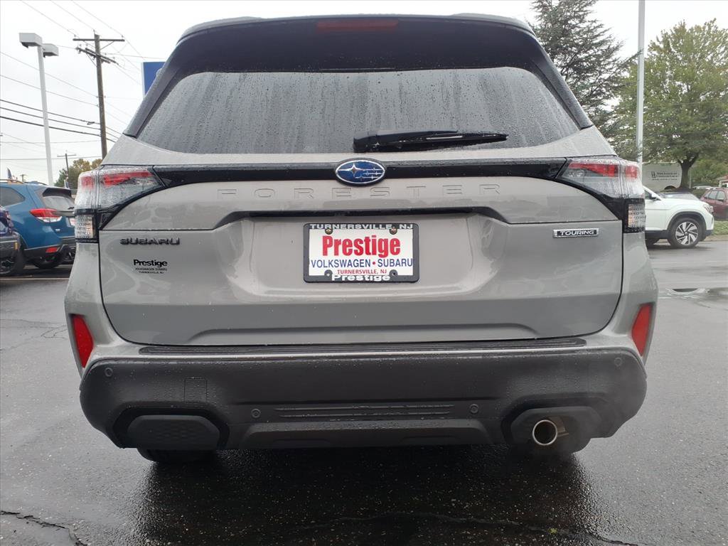 Used 2025 Subaru Forester Touring w/ Popular Package - Touring image 5