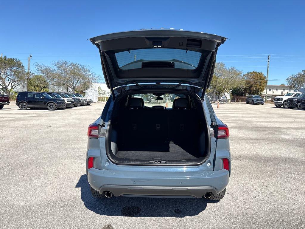 Used 2023 Ford Escape ST-Line Select w/ Tech Pack #2 image 28
