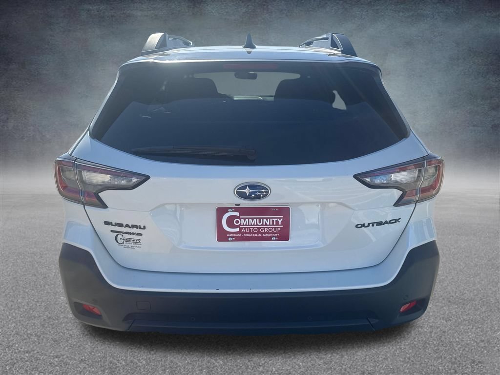 Used 2025 Subaru Outback Onyx Edition AWD/4WD image 4