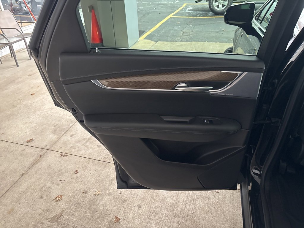 Used 2022 Cadillac XT5 Premium Luxury image 30