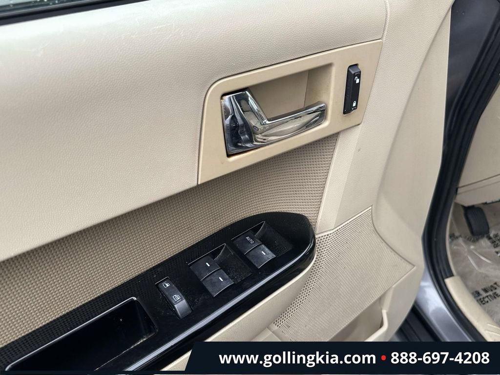 Used 2010 Ford Escape Limited image 18