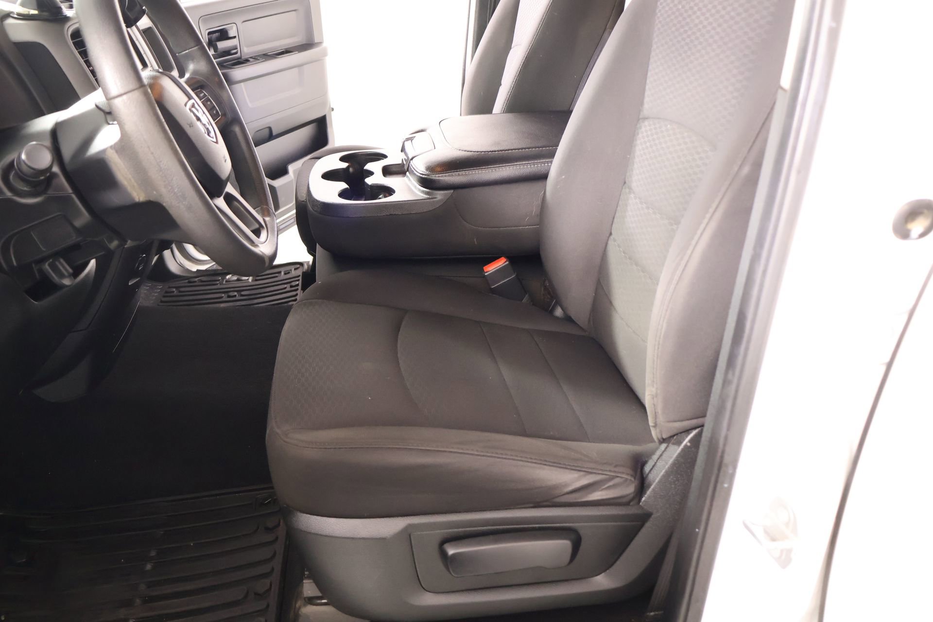 Used 2018 RAM 1500 Tradesman w/ Popular Equipment Group AWD/4WD image 9