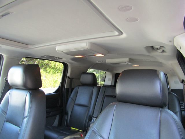 Used 2013 Cadillac Escalade ESV Premium AWD/4WD image 13