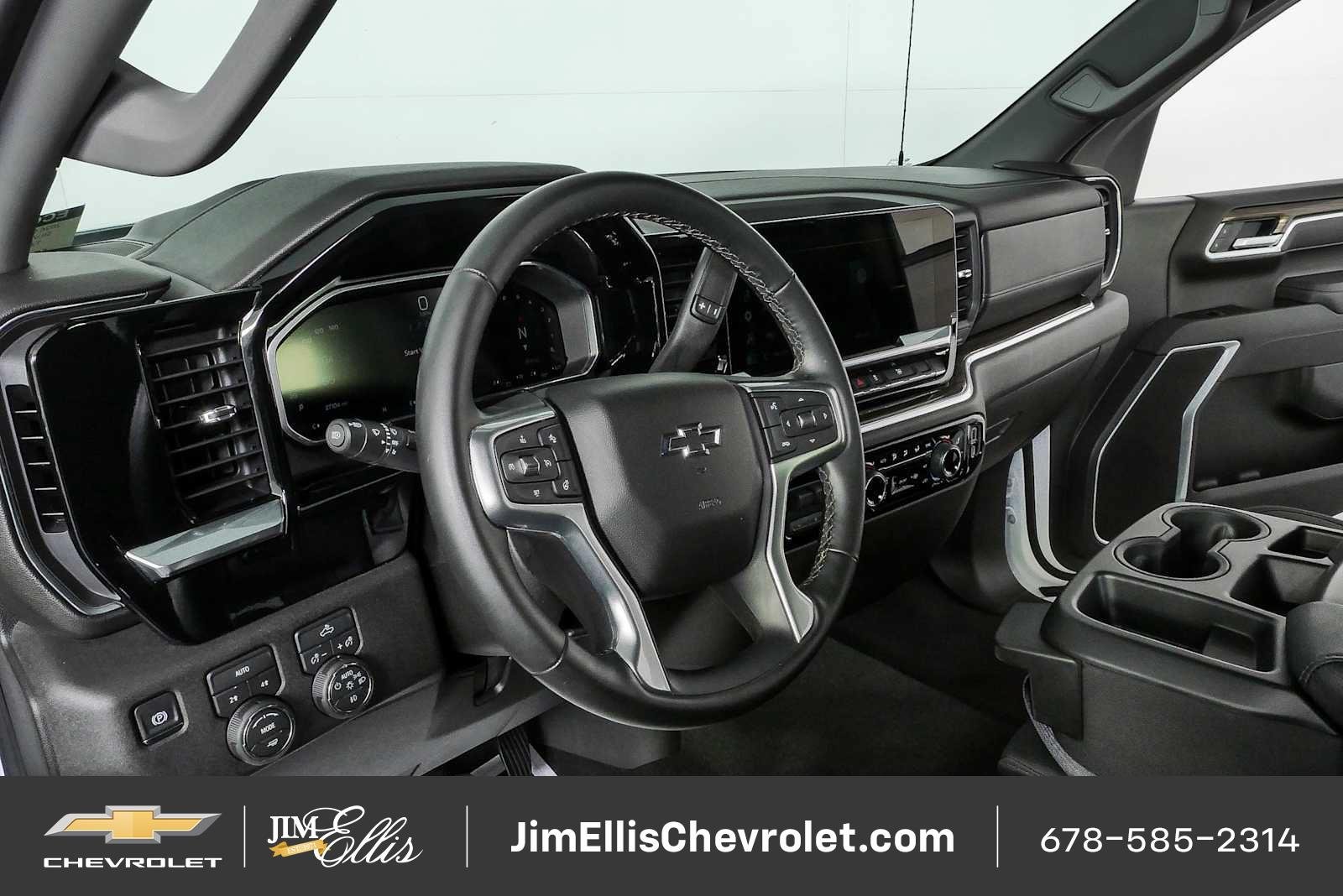 Certified 2026 Chevrolet Silverado 1500 RST AWD/4WD image 32