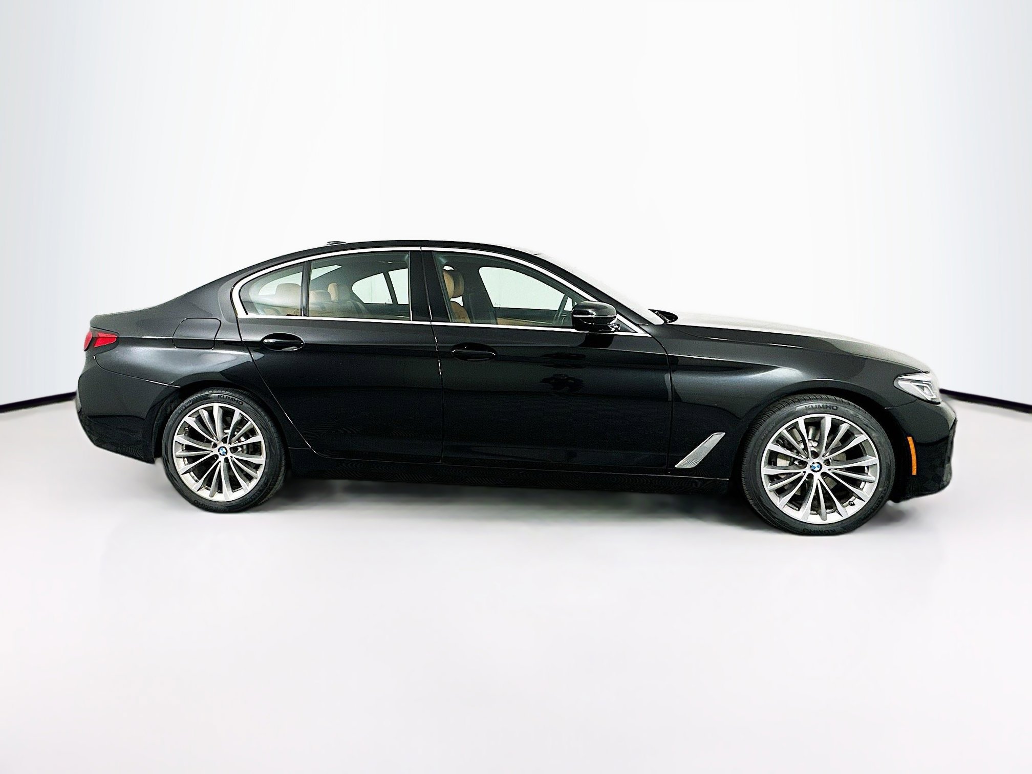 Used 2021 BMW 530i xDrive w/ Premium Package AWD/4WD image 10