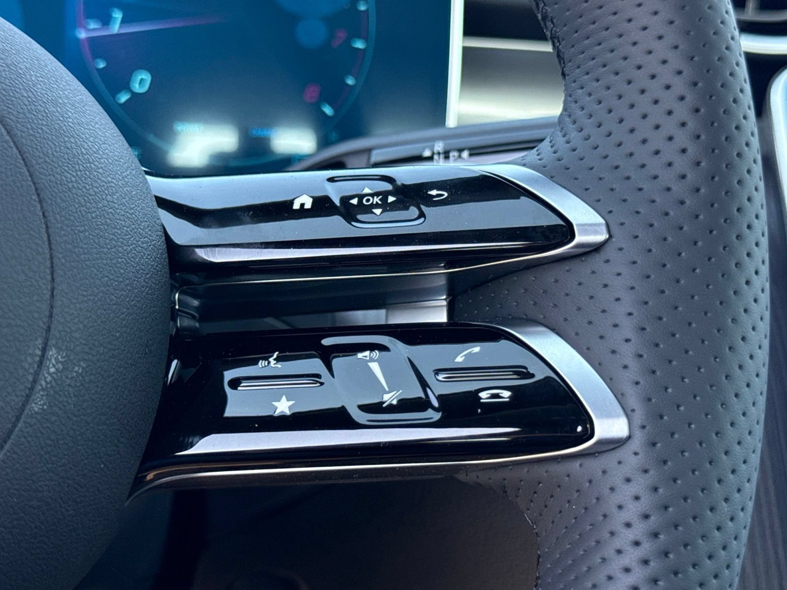 New 2026 Mercedes-Benz C 300 Sedan image 24