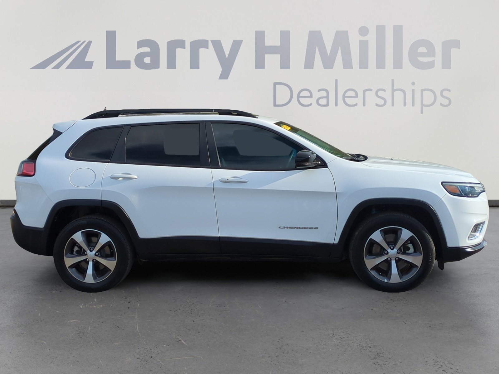 Certified 2022 Jeep Cherokee Limited image 6